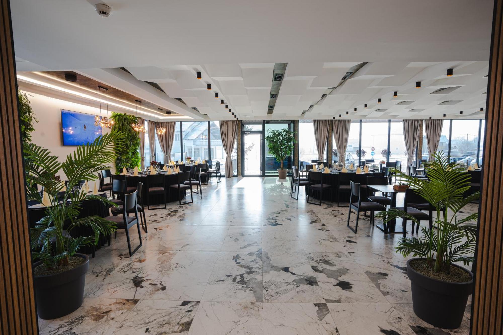 Hotel Nest Биелина Екстериор снимка
