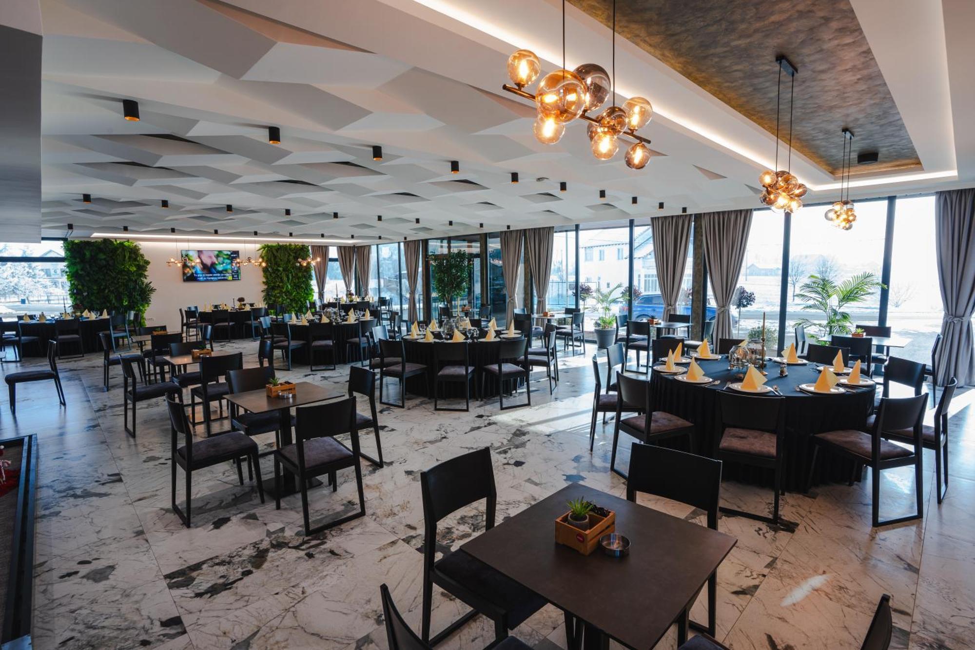 Hotel Nest Биелина Екстериор снимка