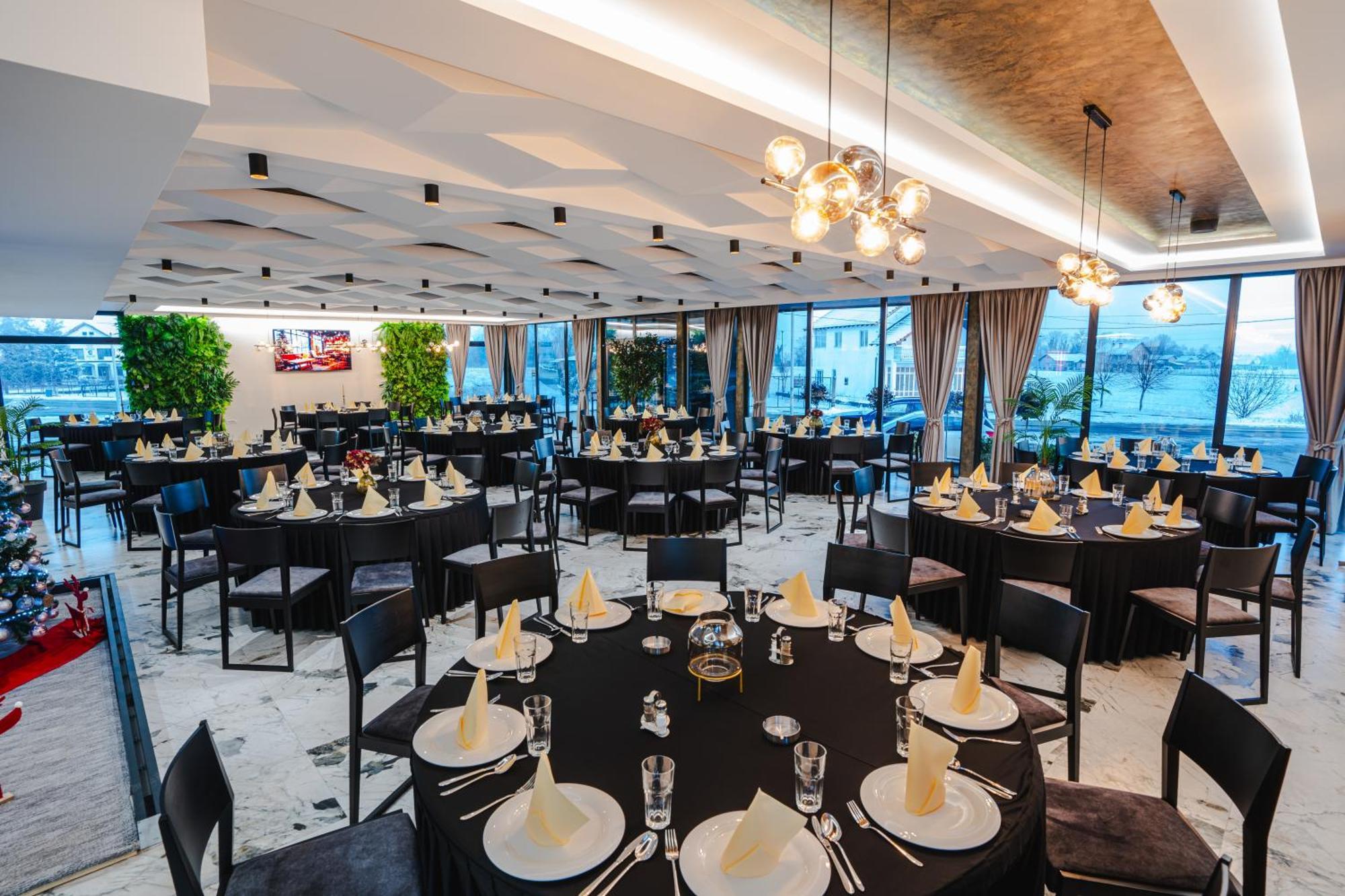 Hotel Nest Биелина Екстериор снимка