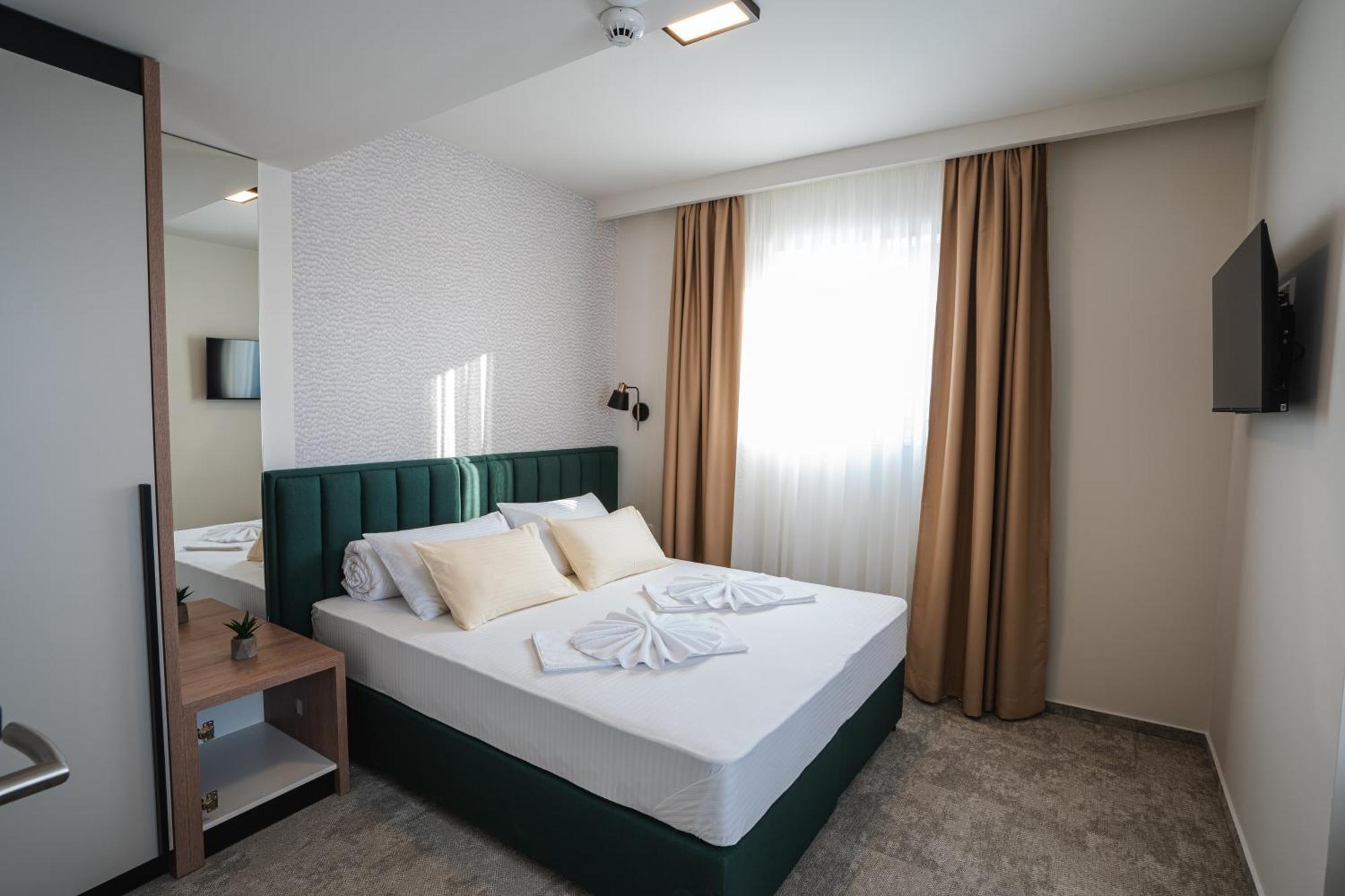 Hotel Nest Биелина Екстериор снимка