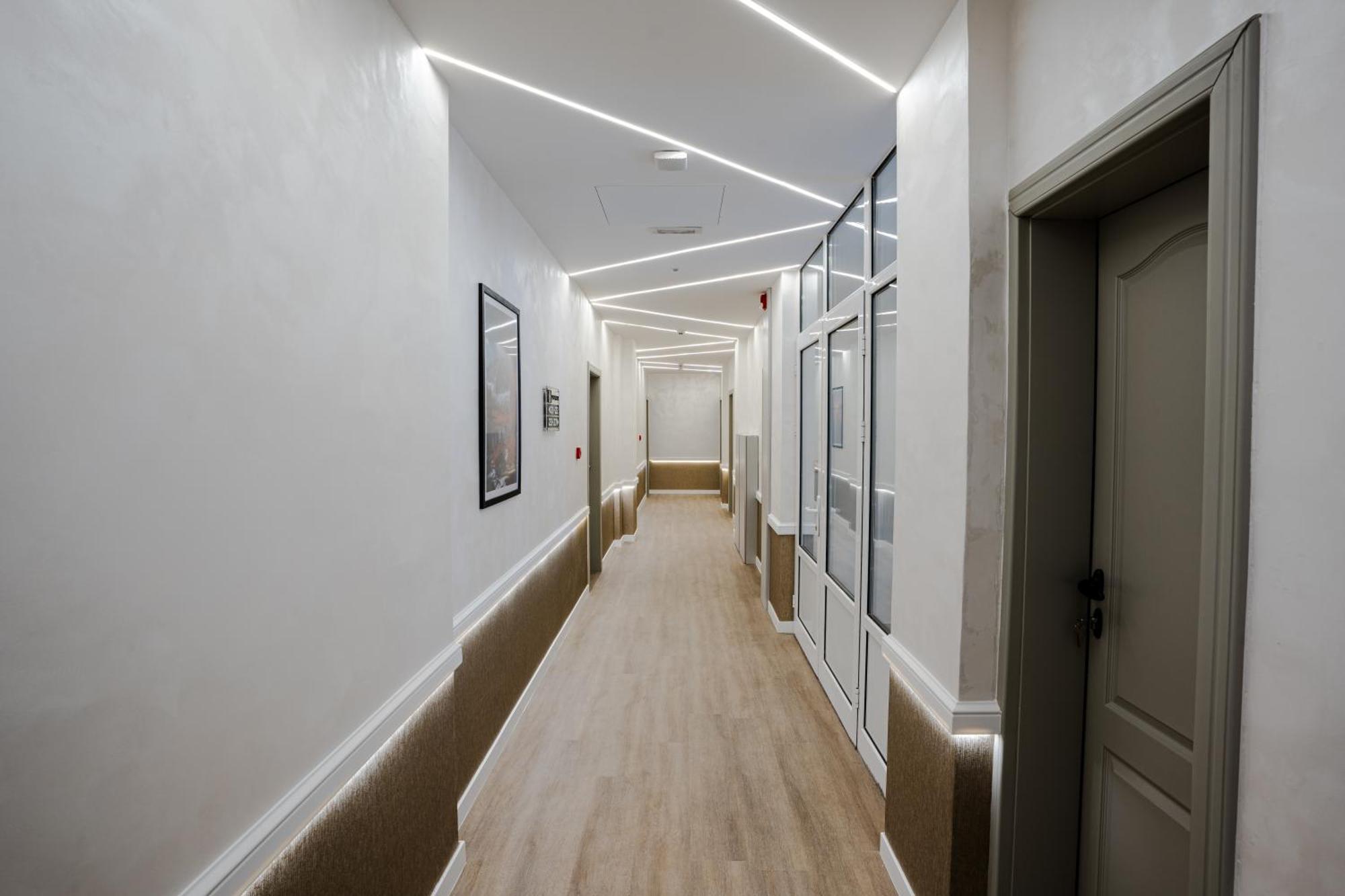 Hotel Nest Биелина Екстериор снимка